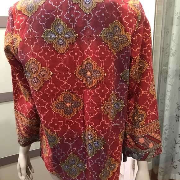 Red patterned and hand stitched jacket - Picture 3 of 8